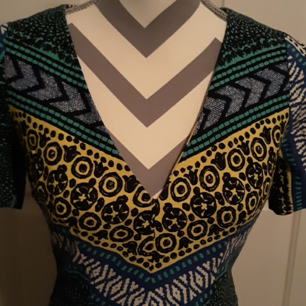 Dress - Picture 4 of 4